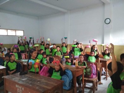 Gerakan memakai Misting & Tumbler