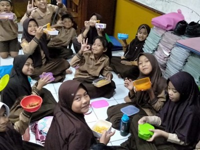 Gerakan memakai Misting & Tumbler